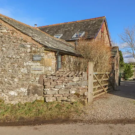 Barn End Holiday home *